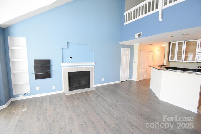 Building Photo - 509 N Graham St
