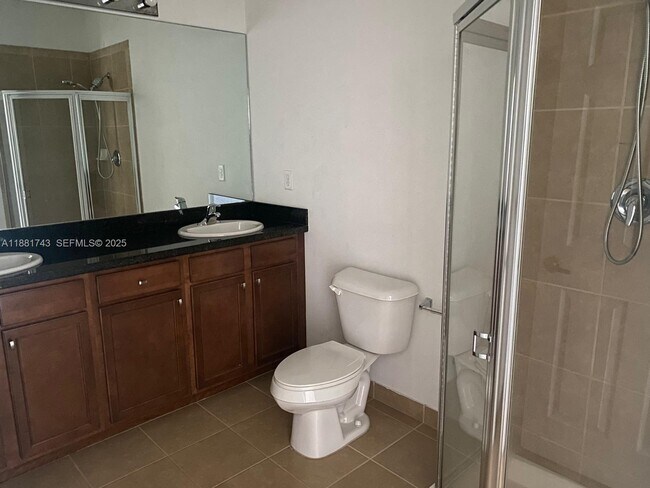 Building Photo - 948 SW 147th Ave