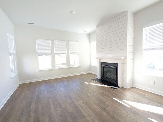 Building Photo - Beautiful 3 Bedroom Home in Johns Island!!!
