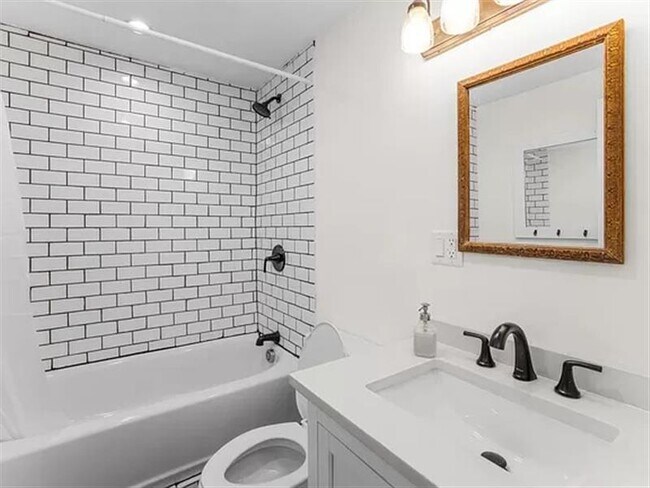 Building Photo - Hillhaven Homes