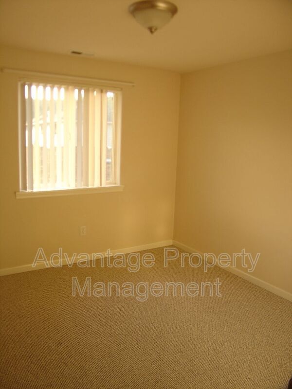 Building Photo - 1016 Quail Glenn Dr