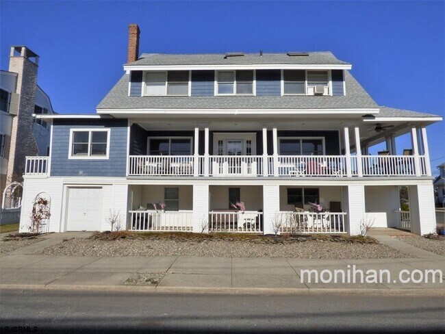 Building Photo - 875 Stenton Pl