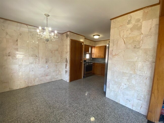 Building Photo - 46 13th Ave