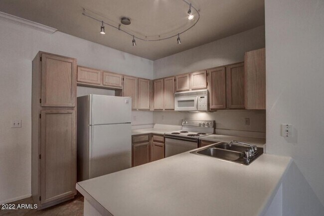 Building Photo - 7009 E Acoma Dr