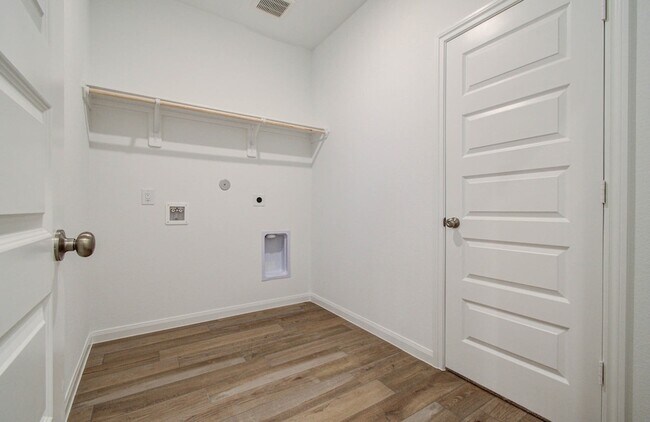 Building Photo - 24838 Harrow Mdw Dr
