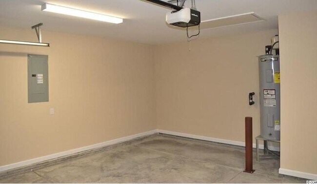Building Photo - 3 Bedroom 2 Bathroom House In Carolina Shores