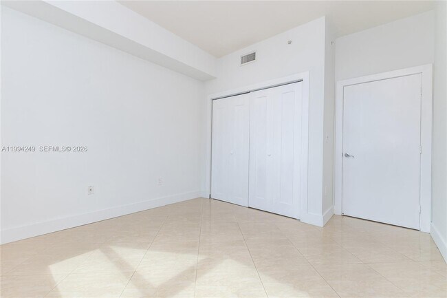 Building Photo - 31 SE 5th St