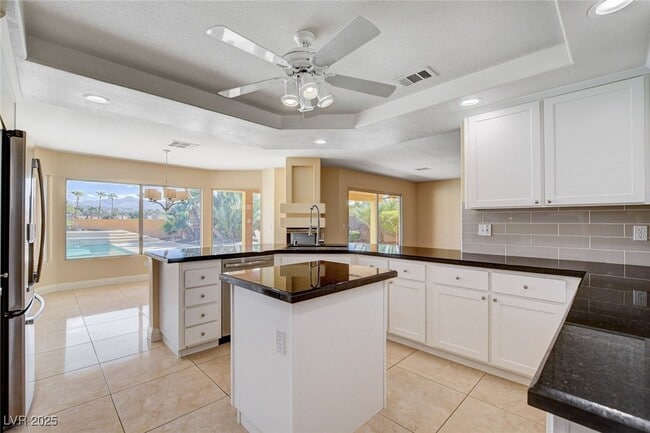 Building Photo - 2707 Mallard Landing Ave