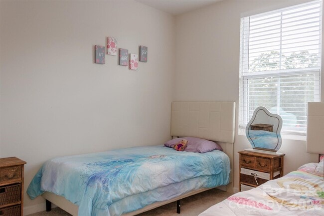 Building Photo - 4008 Haldane St