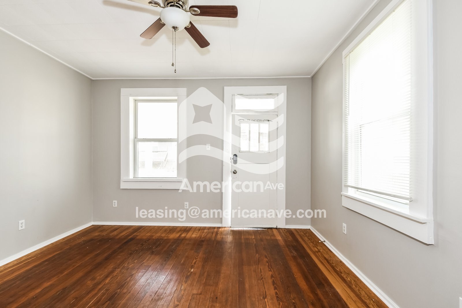 Building Photo - 4124 Schiller Pl