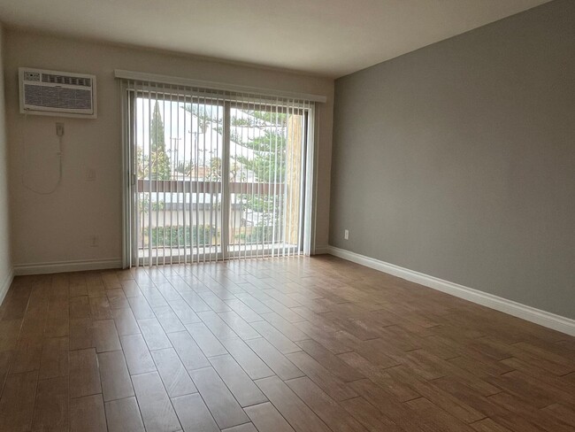 Building Photo - Citrus Cove Apartments 1 br