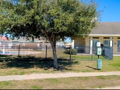 Building Photo - 1526 Sea Oak Dr