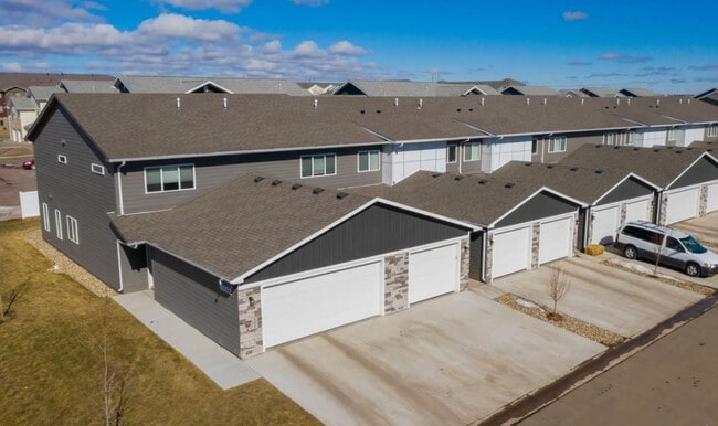 Primary Photo - Hosta Townhomes