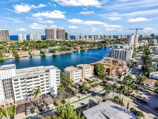 Building Photo - 10090 Bay Harbor Terrace