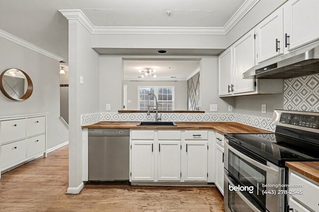 Building Photo - 19009 Crosstie Terrace