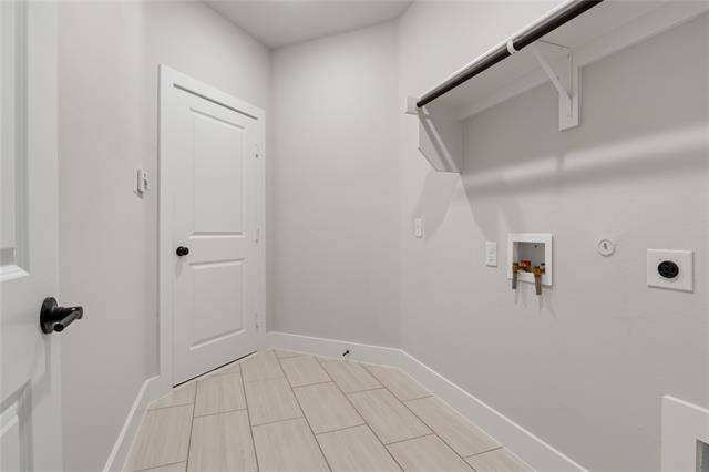 Building Photo - 6205 Tahoe Winds Dr