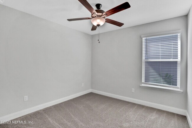 Building Photo - 212 Ruskin Dr