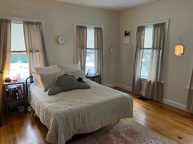 Building Photo - 38 Crosby St