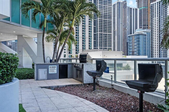 Building Photo - 888 Biscayne Blvd