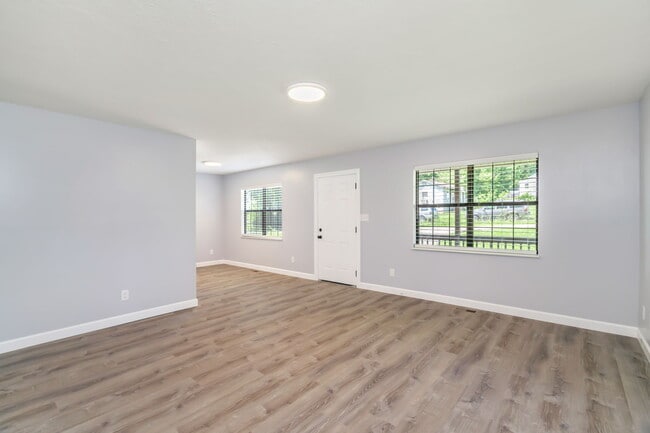 Building Photo - 1826 Tillery St NE