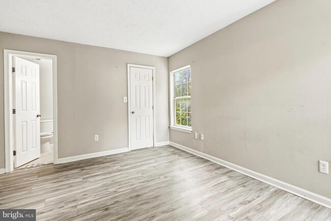 Building Photo - 10531 Beacon Ridge Dr
