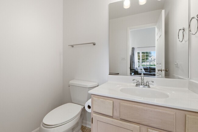 Building Photo - 1411 Clybourne St