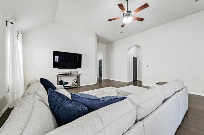 Building Photo - 1309 Goldilocks Ln