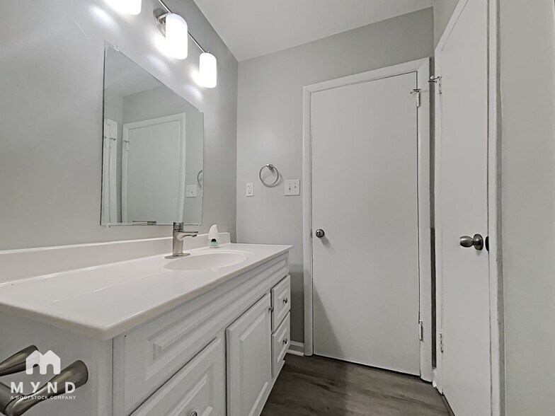 Building Photo - 2677 Riggs Dr