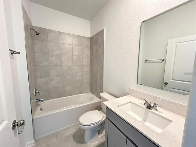 Building Photo - 305 Loch Ct