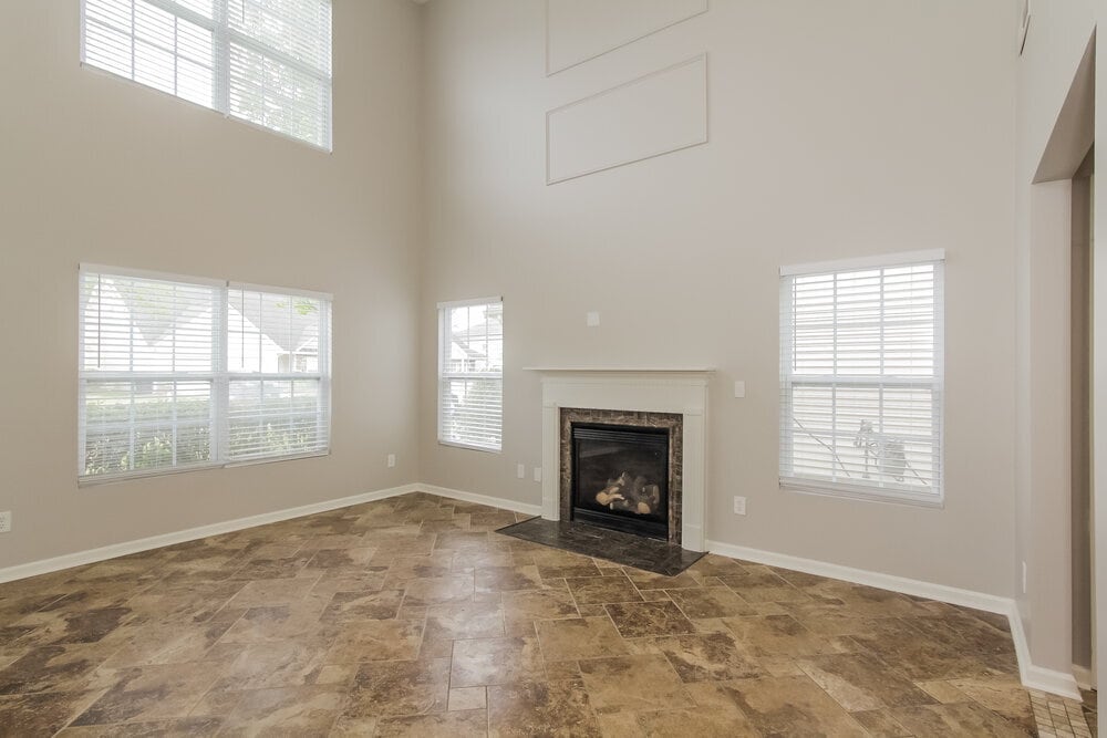 Building Photo - 11704 Village Pond Dr