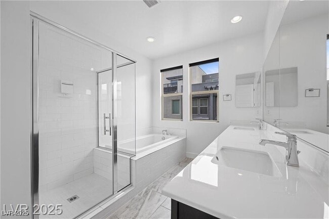 Building Photo - 11325 Gravitation Dr