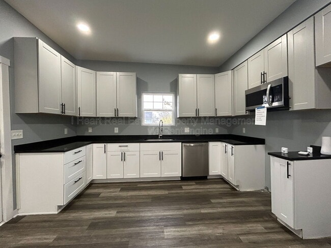 Building Photo - 208 N Guilford Ave