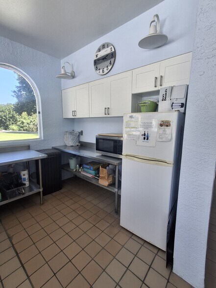 Building Photo - 3203 Landmark Dr