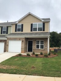 Building Photo - Beautiful House in Charlotte