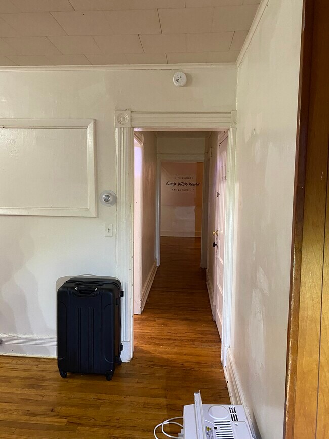 Building Photo - 211 Partridge St