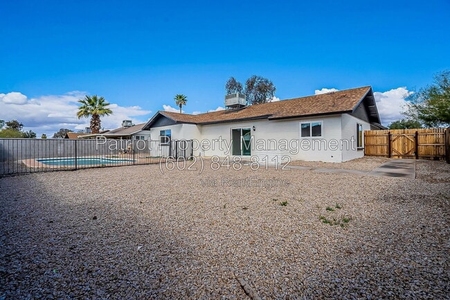 Building Photo - 7003 W Sierra St