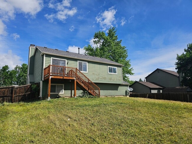 Building Photo - 2 Bedroom Home with Large Yard - Close to Waneka Lake Park