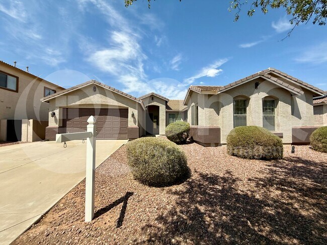 Primary Photo - 15564 W Mescal St
