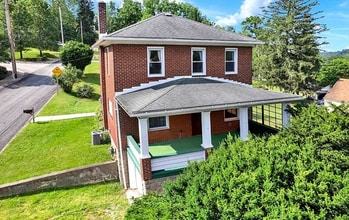 Building Photo - 4214 Northern Pike