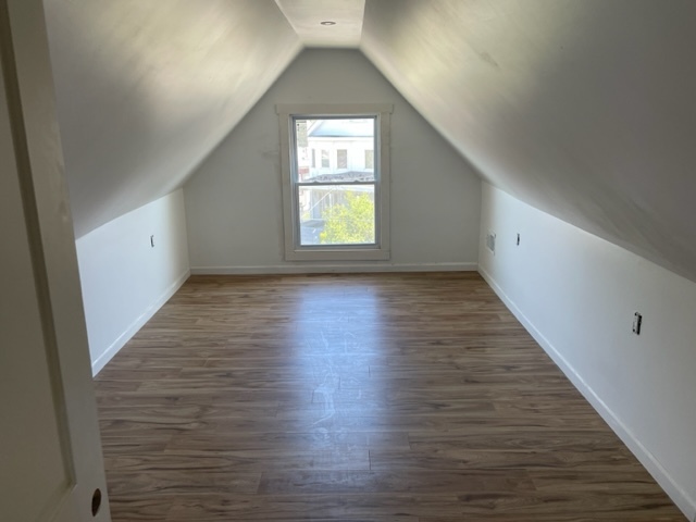 3rd floor bedroom - 3643 Brooks Ave