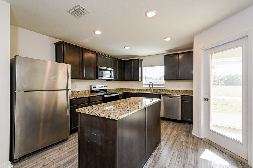 Building Photo - 5367 Companion Ln