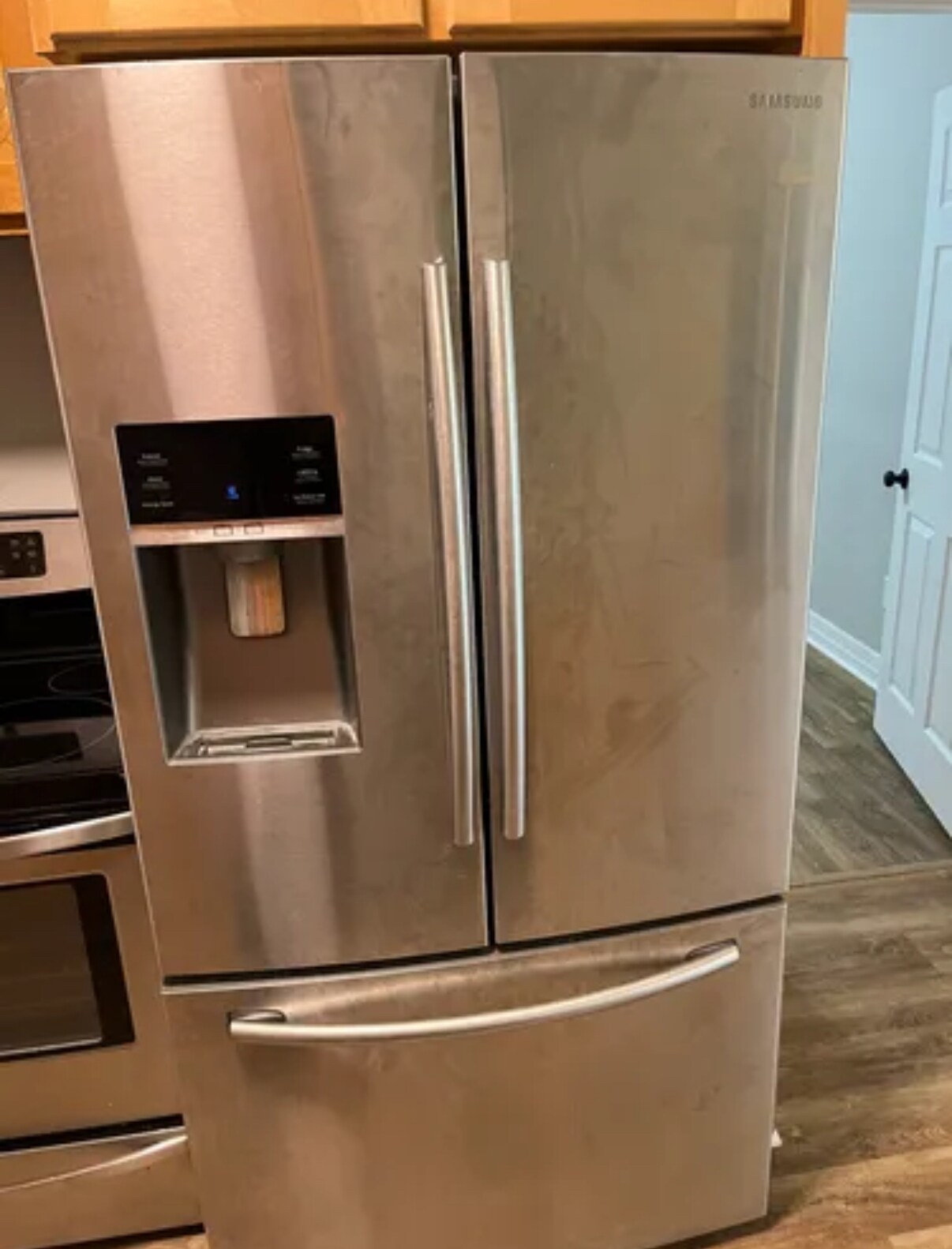 Building Photo - 8715 Fowler Ave