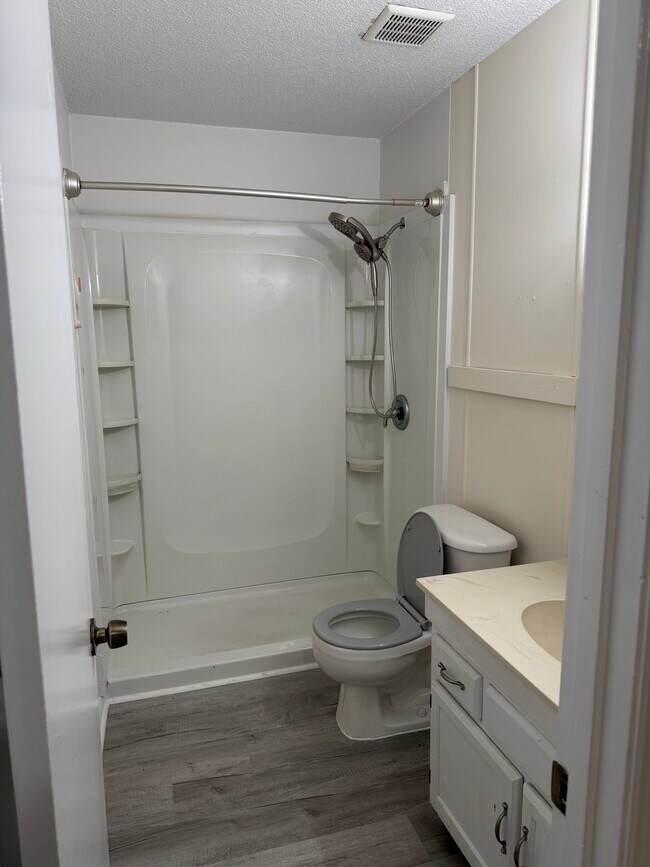 Building Photo - 31a 11th St