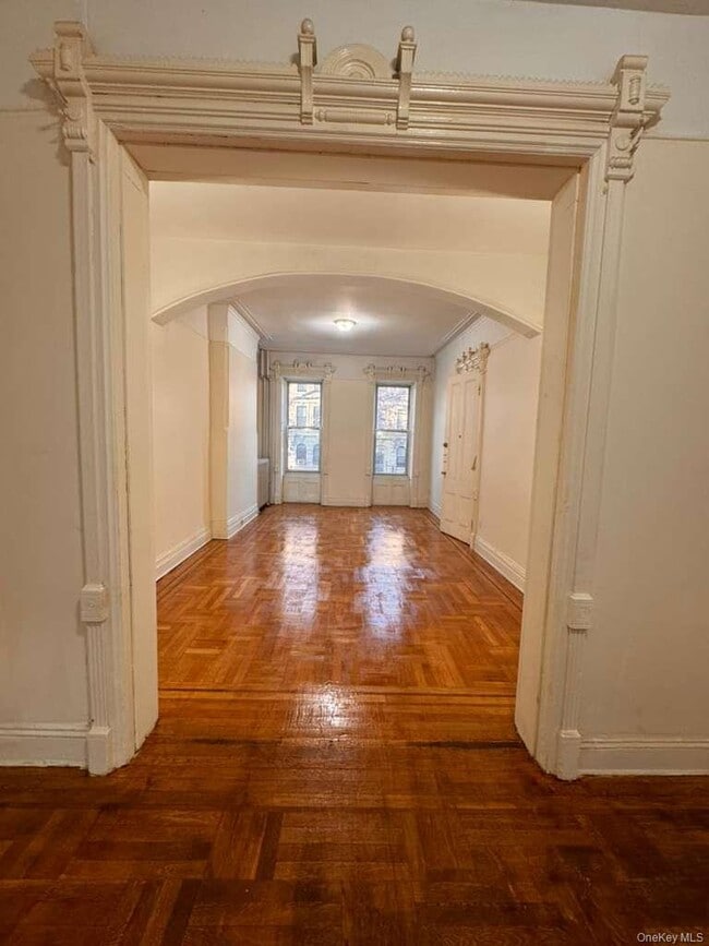 Building Photo - 732 Hancock St