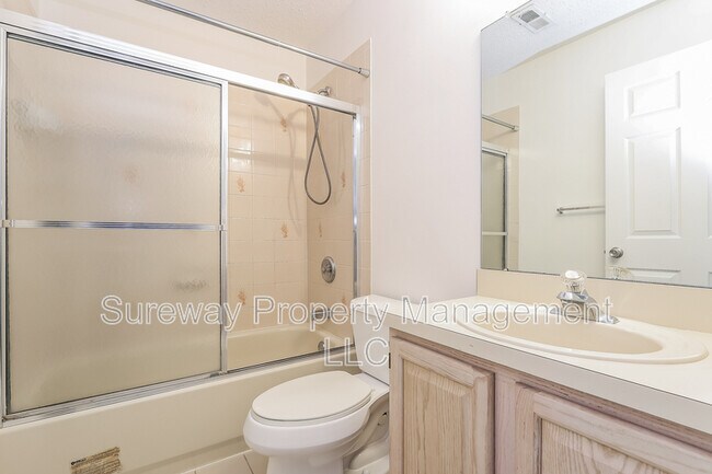 Building Photo - 35 Treat Ln