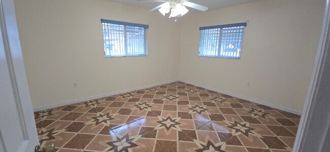 Building Photo - Move-In Ready 2BR/2BA Home with Solar & Bo...