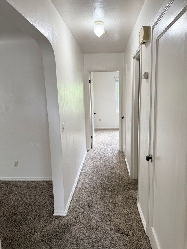 Building Photo - 1124/1128 Perry