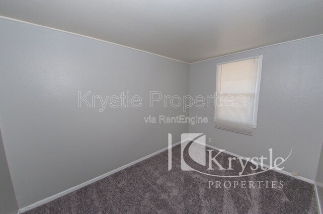 Building Photo - 7 Rodgers St