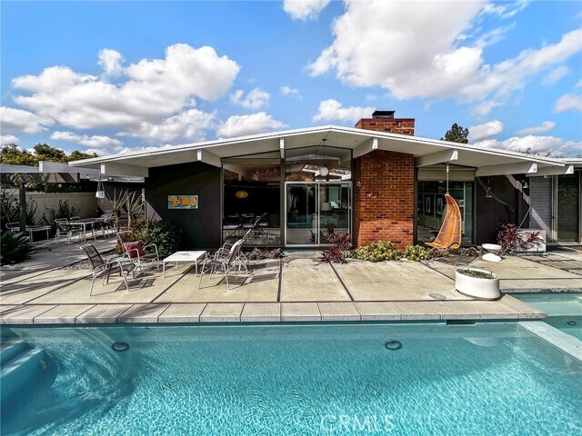 Primary Photo - 1291 N Linda Vista St