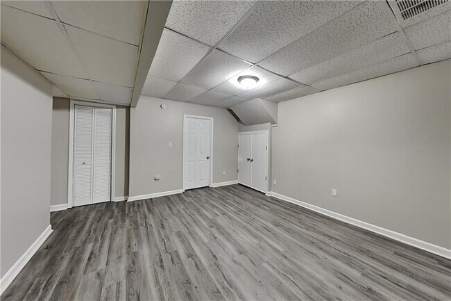 Building Photo - 4505 Laurie Ln SW